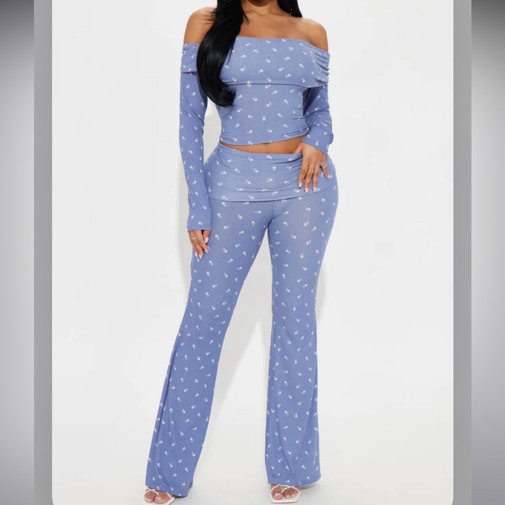 Fashion Nova Lavender Floral Boot Cut Set
